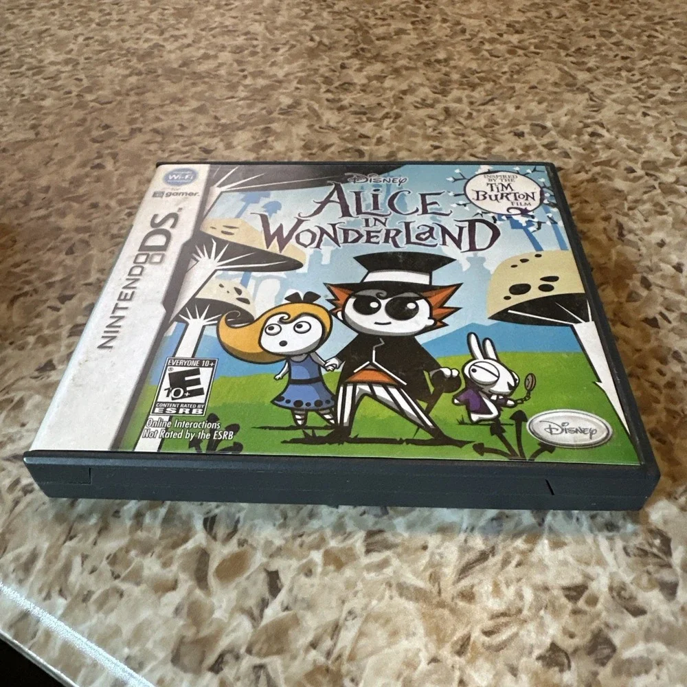 Alice in Wonderland Nintendo DS 2010 Complete CIB w/ Poster Not Tested